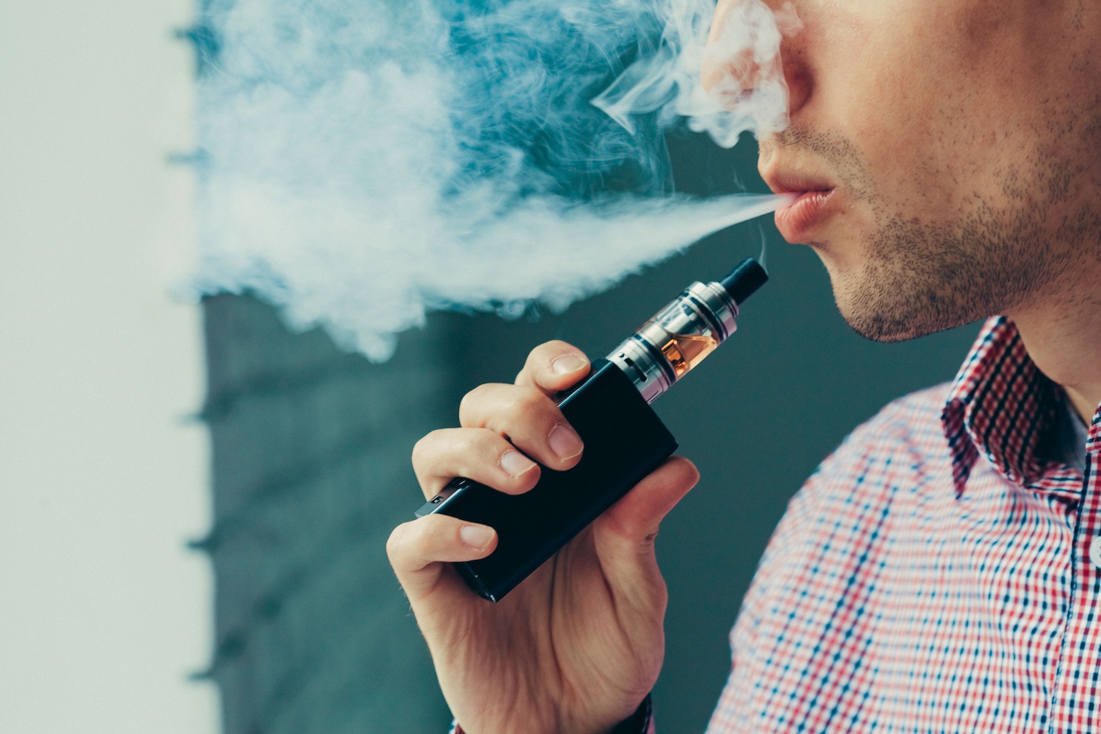 Nicotine-Free Vape: Is It That Much Safer? | Infinite Recovery